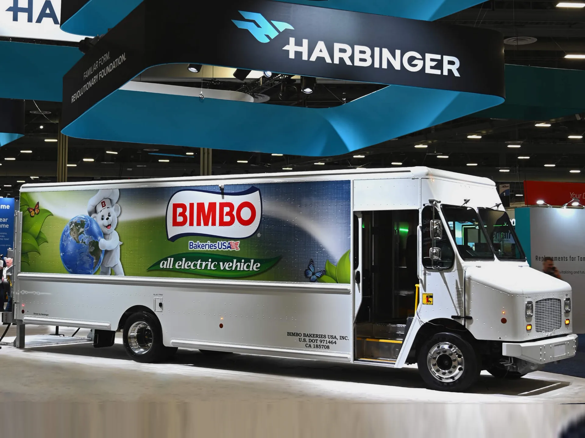 Harbinger electric Step Van in Bimbo Bakeries USA delivery service